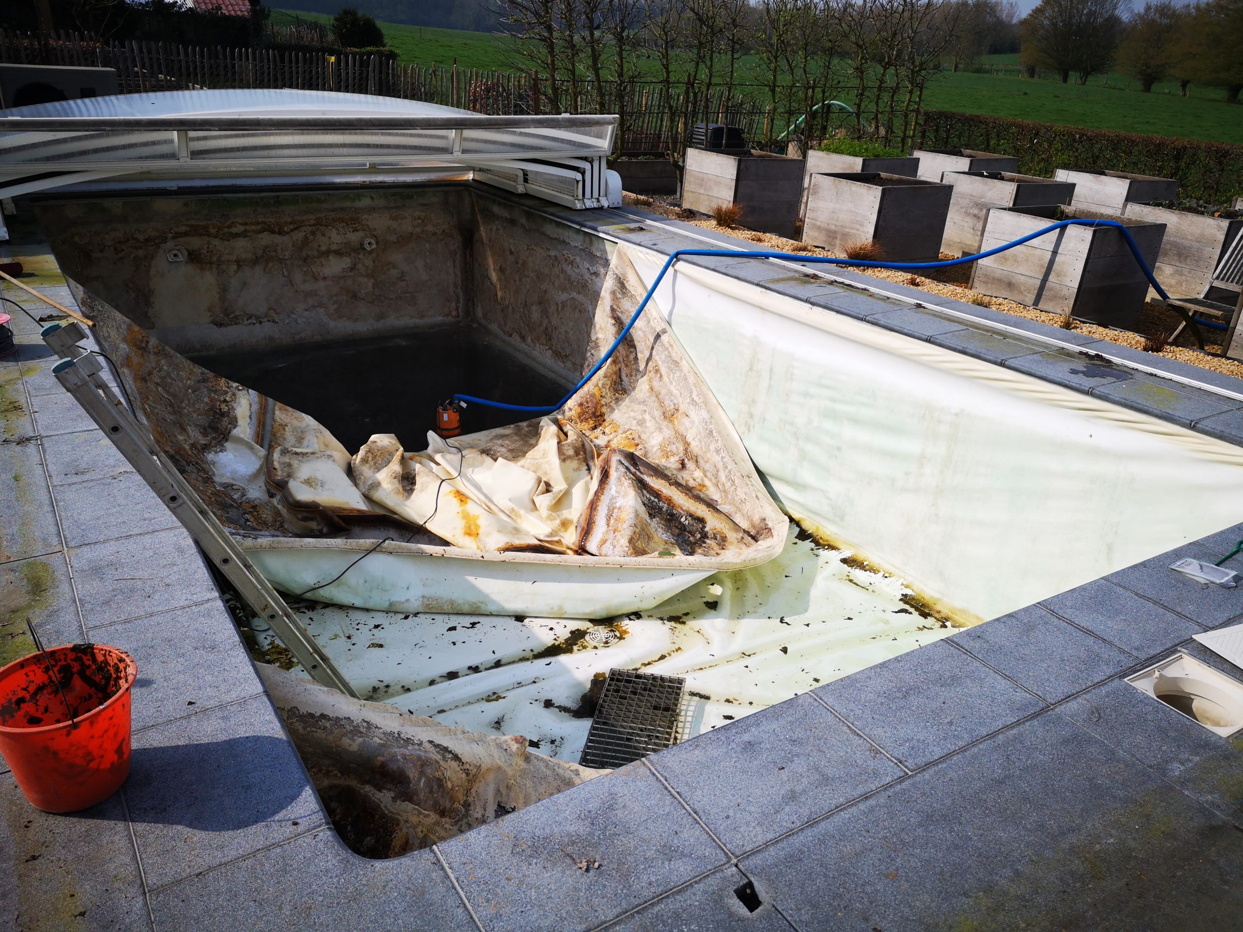remplacement-liner-piscine-wallonie-scaled